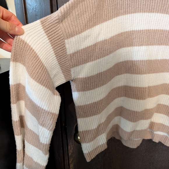 2/$12 Sincerely Jules | striped cropped sweater - Picture 5 of 6
